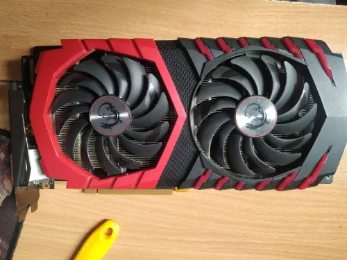 gtx 1060  06gb /// gtx 670 02 gb et autre pieces