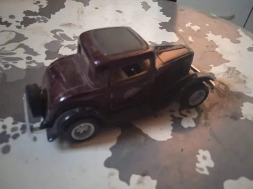 VOITURES MINIATURES DE COLLECTION 