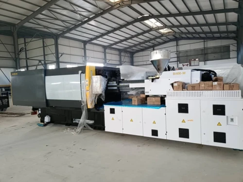 MACHINE INJECTION PLASTIQUE