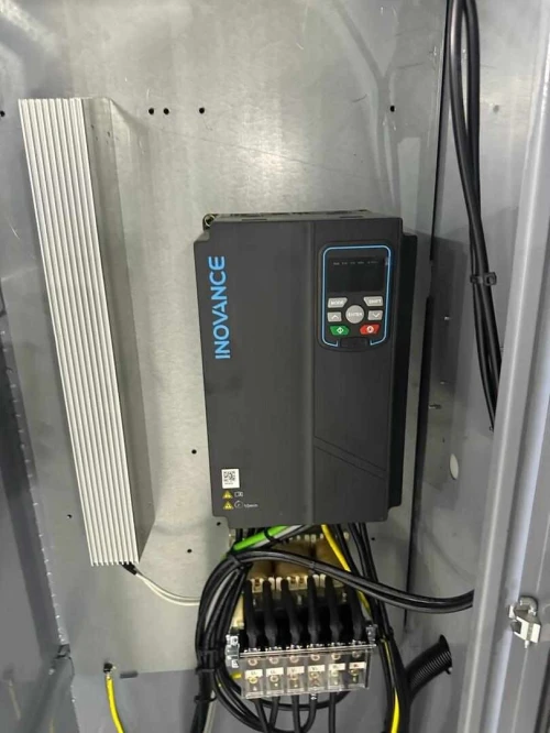 MACHINE INJECTION PLASTIQUE