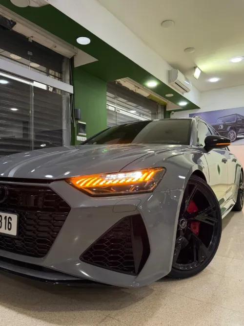Audi RS6 Avante  2023 Quattro S tronic