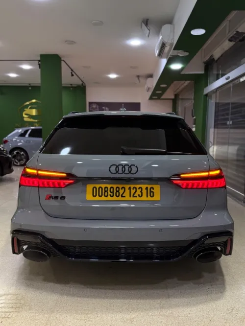 Audi RS6 Avante  2023 Quattro S tronic
