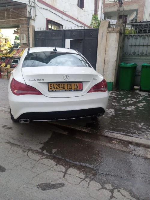 Mercedes GLA 2015 220