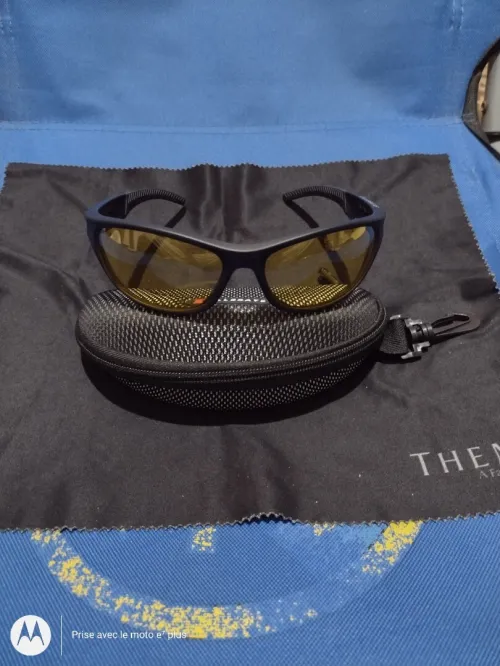 des lunettes soleil original 