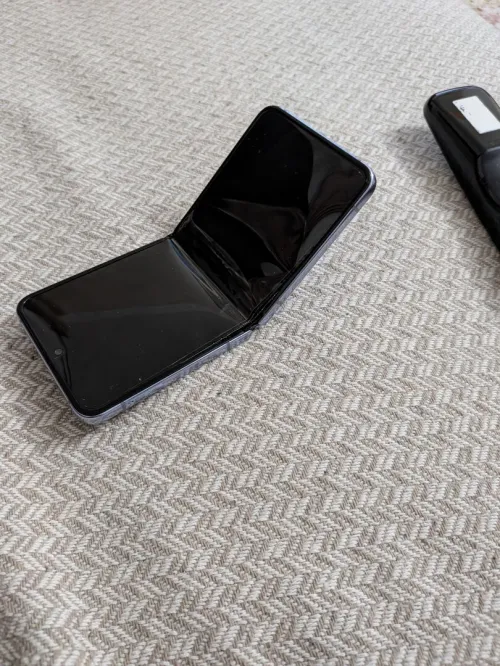 Samasung Z flip 4