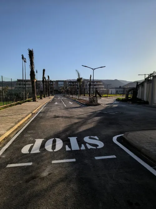 signalisation routières - إشارات المرور وعلامات الطريق 