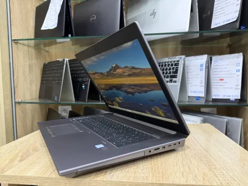 LAPTOP HP ZBOOK 17 G5 | i5 8eme | RAM 16GB | SSD 512GB | Nvidia P2000 4GB | Écran 17,3 FHD