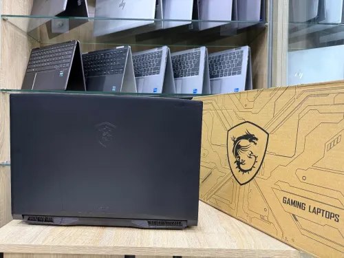 LAPTOP MSI KATANA B13 li7 13620H |RAM 16Go|SSD 1TB|Nvdia RTX 4060 8Go|Ecran 17,3 FHD 144Hz