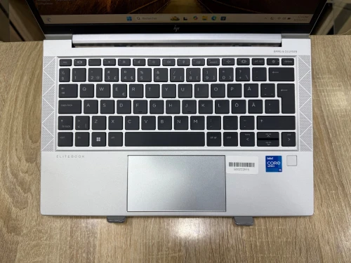 LAPTOP HP ELITEBOOK 830 G8| i5 1145G7 | RAM 16Go| SSD 256Go| Écran 13,3 FHD TACTILE| Clavier Lum|emp