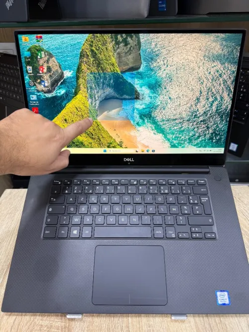 DELL PRECISION 5530 |i7 8850H |RAM 32Go |SSD 512Go |Écran 15,6 4K Tactile |Nvidia Quadro P1000 4Go 
