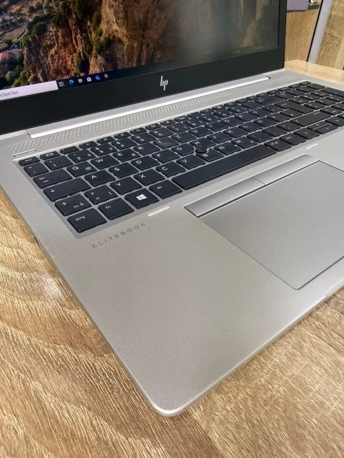 LAPTOP HP ELITEBOOK 850 G5 | i5 8eme | RAM 8 Go | SSD 256 Go |ecran 15,6 FHD | clavier Lum |sim cel