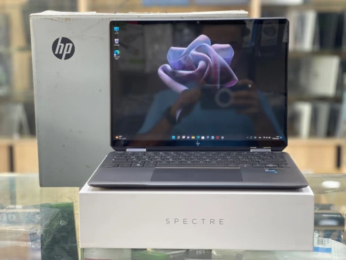 HP SPECTRE x360 | i7 12eme | RAM 16 Go | SSD 1 TB | Ecran 14 FHD TACTILE convertible | sous emb