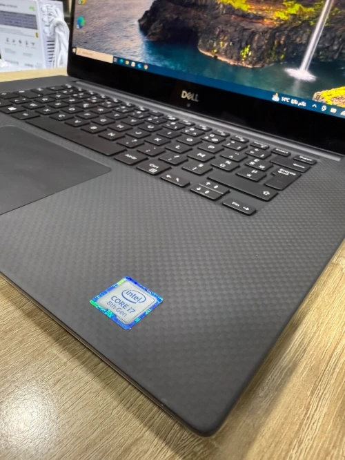 DELL PRECISION 5530 | i7 8850H | RAM 32Go | SSD 512Go | Écran 15,6 FHD Tactile | GPU QUADRO P1000