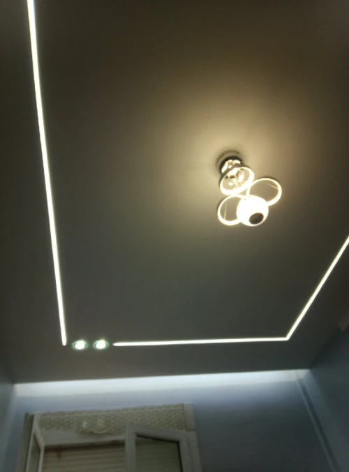 Faux plafonds placoplâtre et peinture maison 