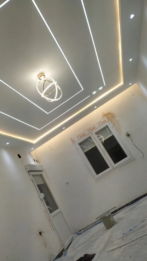 Faux plafond placoplâtre et peinture maison 