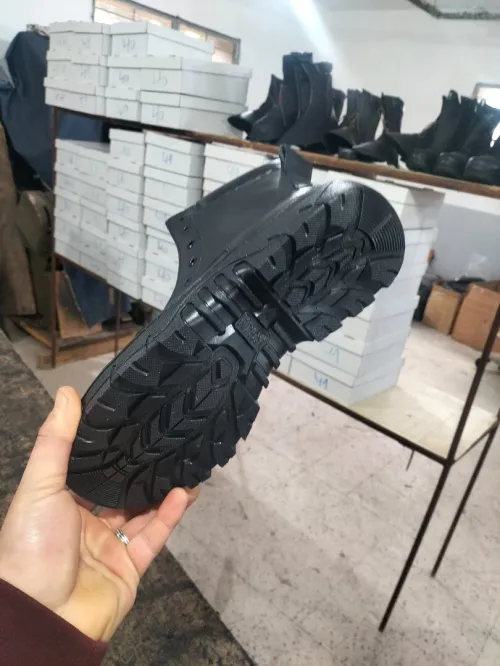 Chaussures boots magnum 