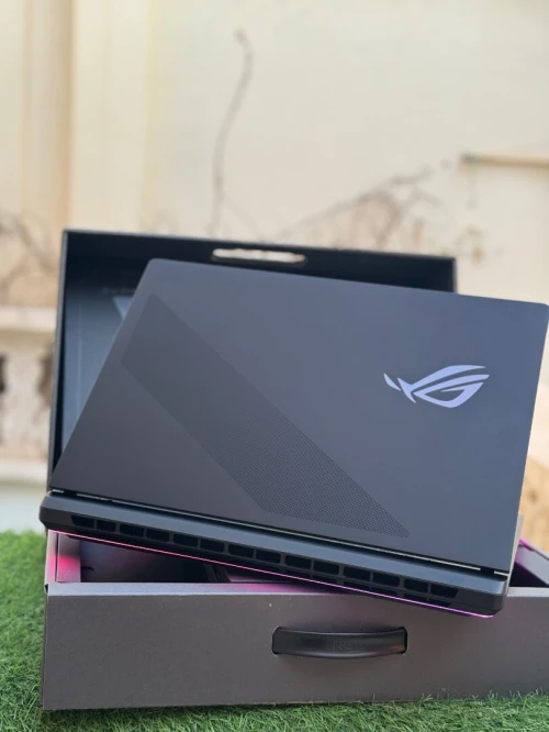 ASUS ROG Strix SCAR 18, Ultra 9 275HX, RTX 5090 24GB, 64GB RAM, 2TB SSD Platinum
