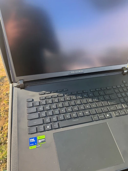 ASUS ROG Strix SCAR 18, Ultra 9 275HX, RTX 5090 24GB, 64GB RAM, 2TB SSD Platinum