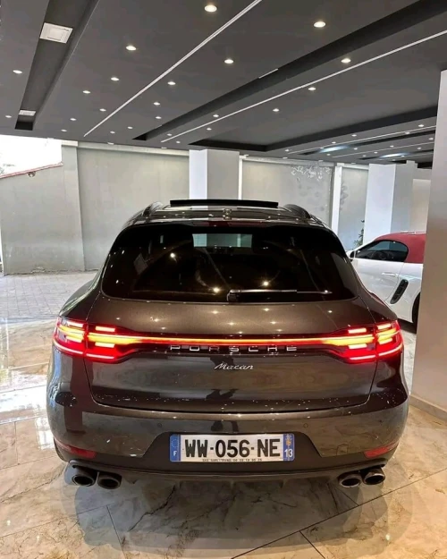 location de voiture Porsche Macan