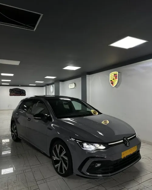 location de voiture GOLF GRIS NARDO