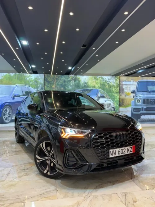 location de voiture AUDI Q3 2023 FULL