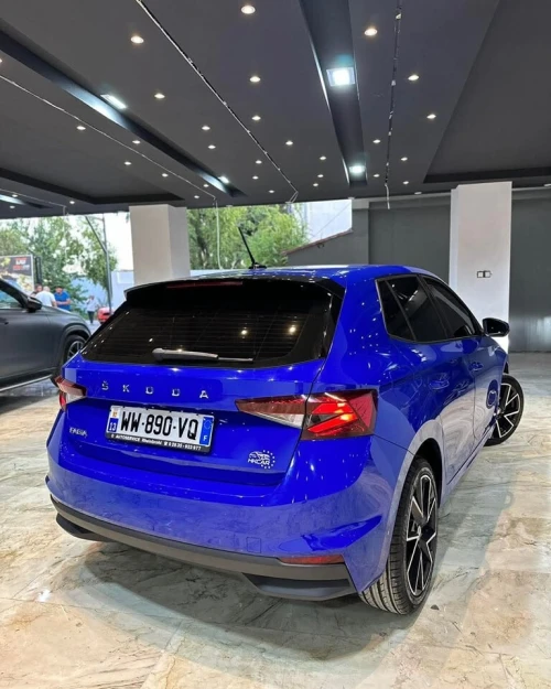 location de voiture luxe mariage SKODA FABIA 2023