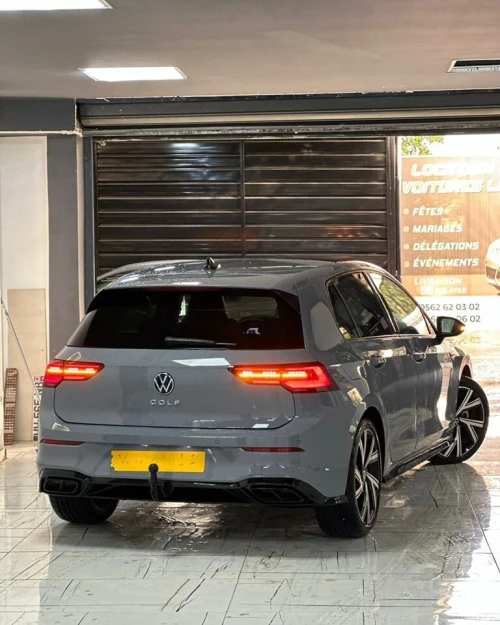 location de voiture GOLF GRIS NARDO