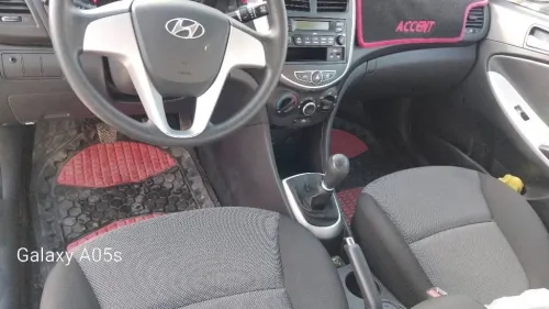 Hyundai Accent RB  5 portes 2014 