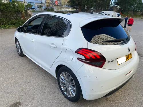 Peugeot 208 2019 Tech Vision