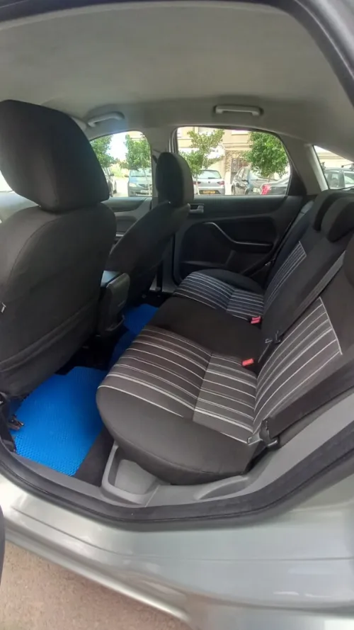 Ford Focus 5 portes 2010 Focus 5 portes