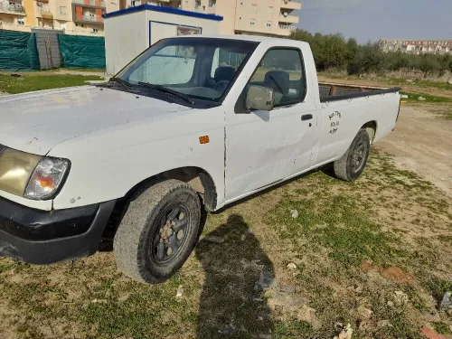 Nissan Pickup 2003 Pickup