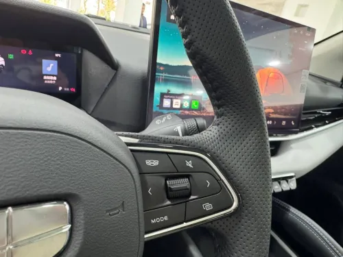 Geely Coolray 2025 toute option
