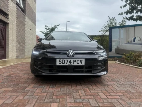 Volkswagen Golf 8 2024 Life Plus