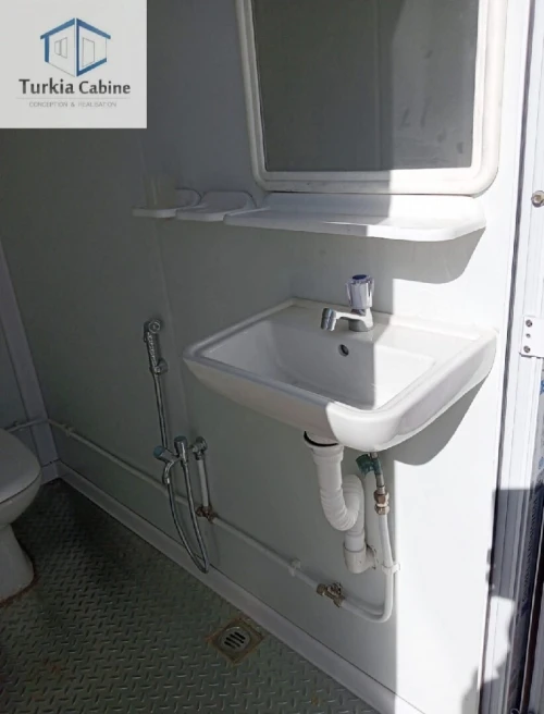 Cabine Sanitaire / Loge de Gardien