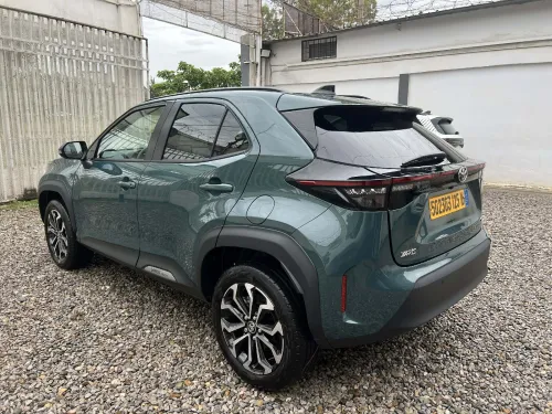 Toyota YARIS 2025 CROSS