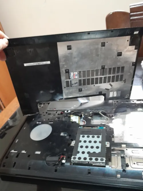 Carcasse & ficheur lenovo G 500