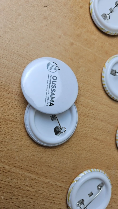 Macaron pins port cle 