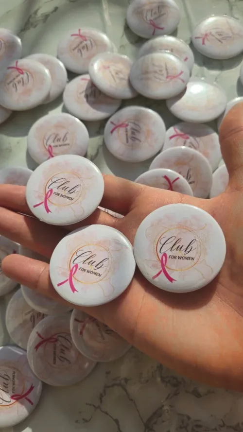 Macaron pins port cle 