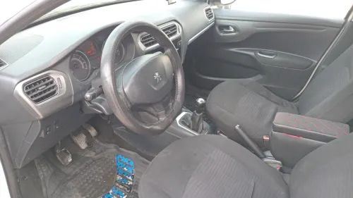 Peugeot 301 2013 Active