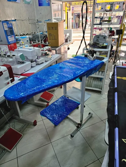 Table de repassage aspirante avec centrale a vapeur intégré طاولة حدادة مع شوديار