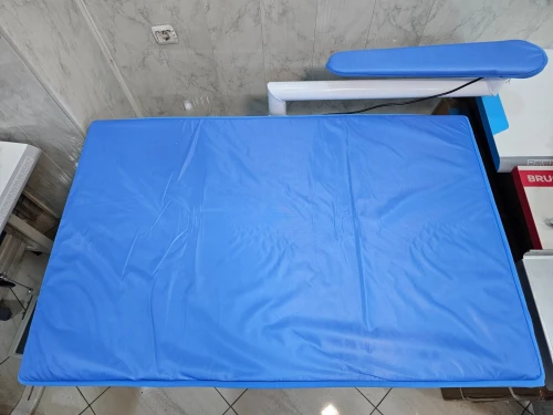 Table de repassage aspirante et chauffante carré طاولة حدادة مستطيلة