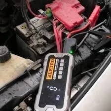 CHARGEUR BATTERIE AUTONOME AVEC GONFLEUR 149 BEETRO