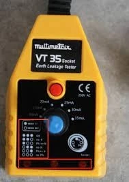 Testeur de prise 230 V et différentiels
