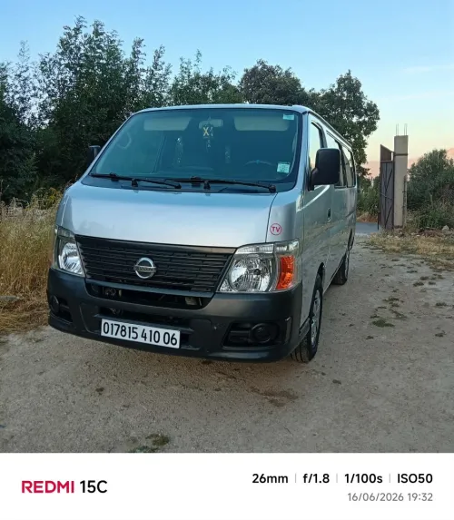 Nissan Urvan 2010