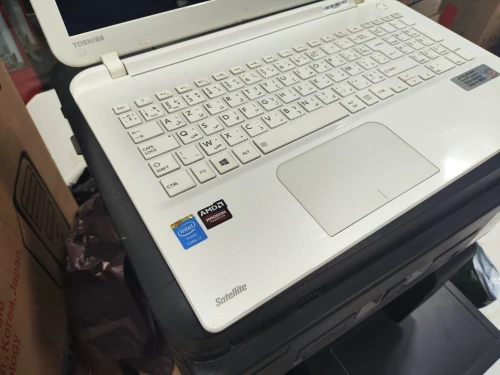 Toshiba Satellite c55