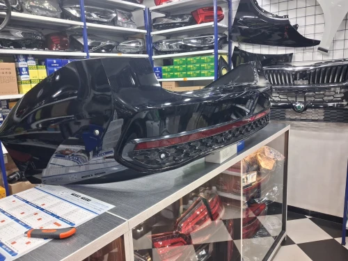 Parechoc passat pro 2025