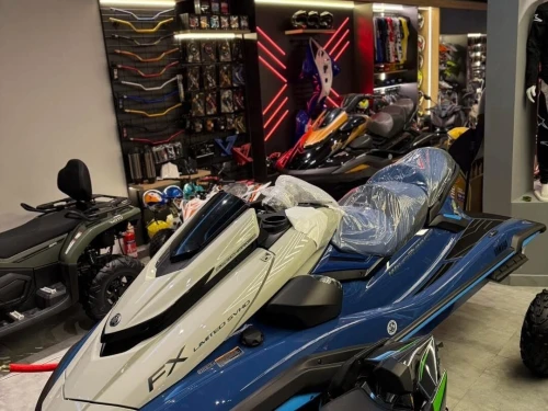 Jet ski