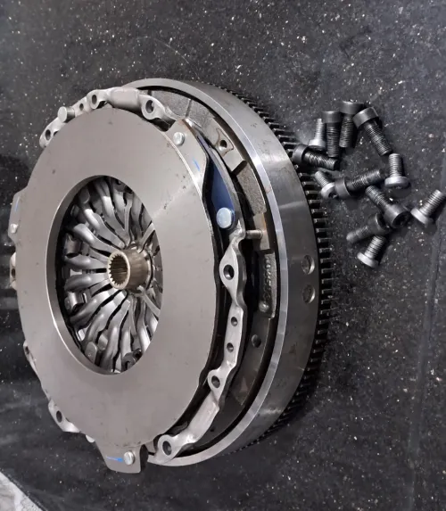 Volant moteur peugeot expert 2022