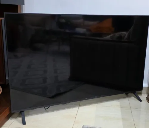 LG TV UHD 2025 55 POUCES