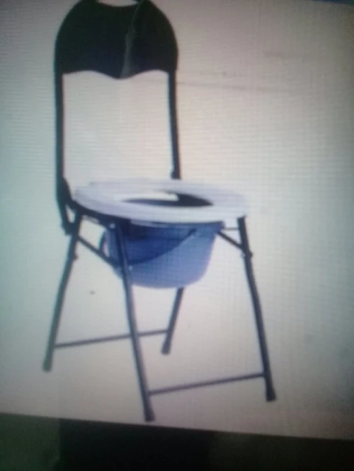 Fauteuil roulant et chaise toilettes 